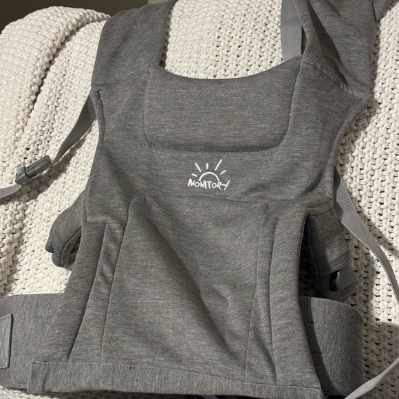 Momtory newborn carrier | light grey - Picture 1 of 3